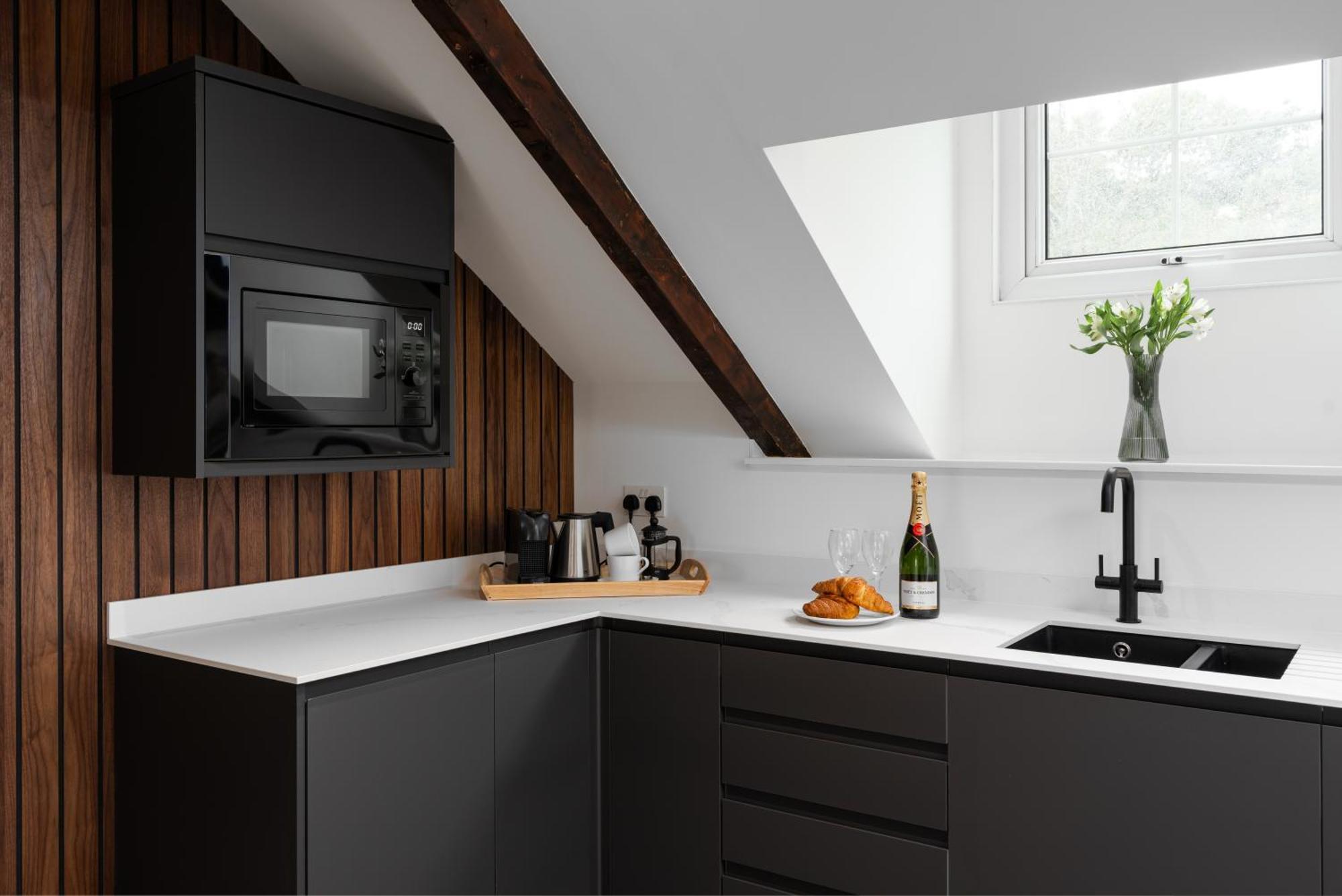 Luxury Modern Suite In Marazion With Parking Exterior photo
